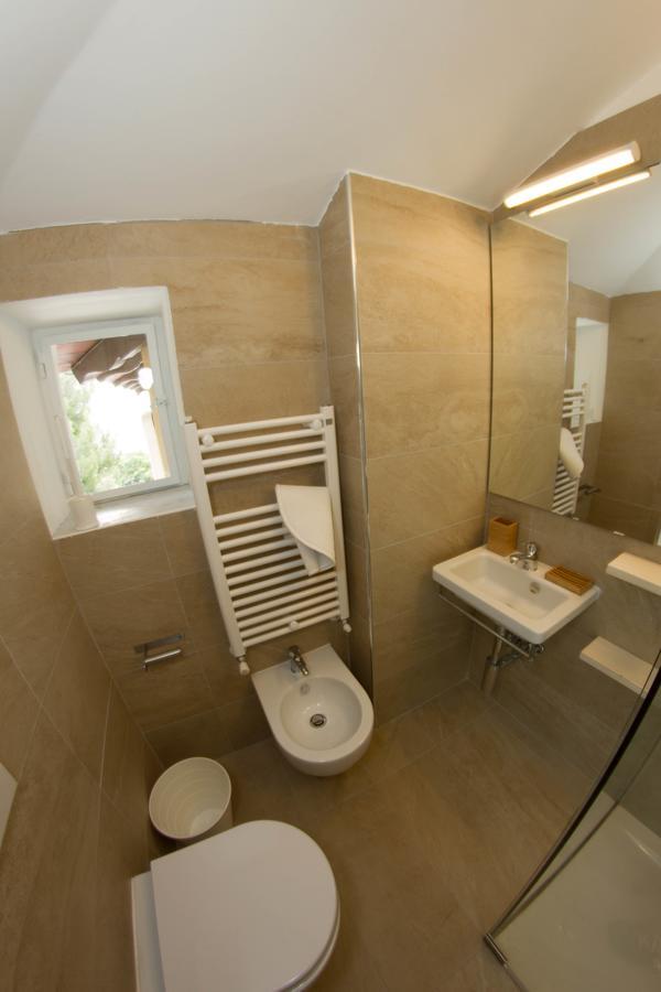 Residence Villa Ombrosa Spotorno Εξωτερικό φωτογραφία